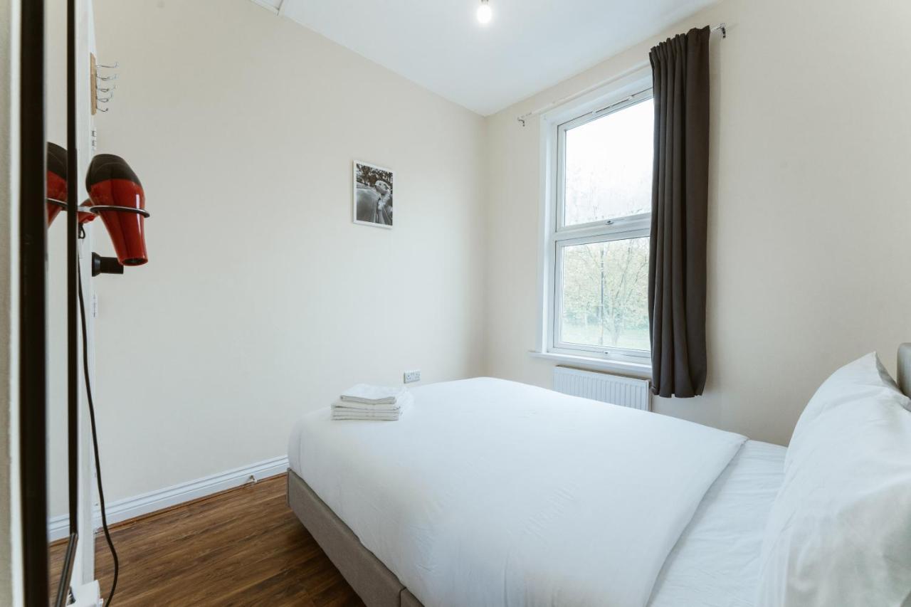 Mile End 57a * Londra